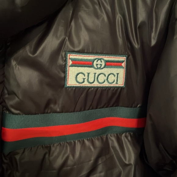 Gucci puffer jacket - Picture 2 of 8